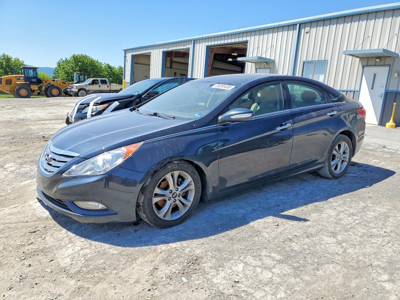 Salvage Hyundai SONATA Image