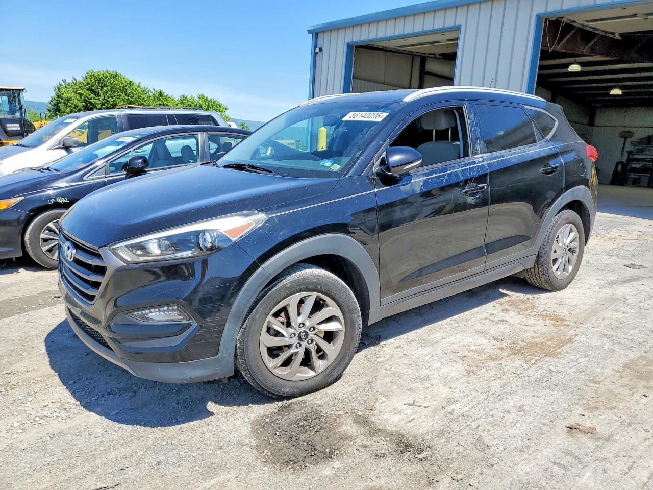 Salvage Hyundai TUCSON Image