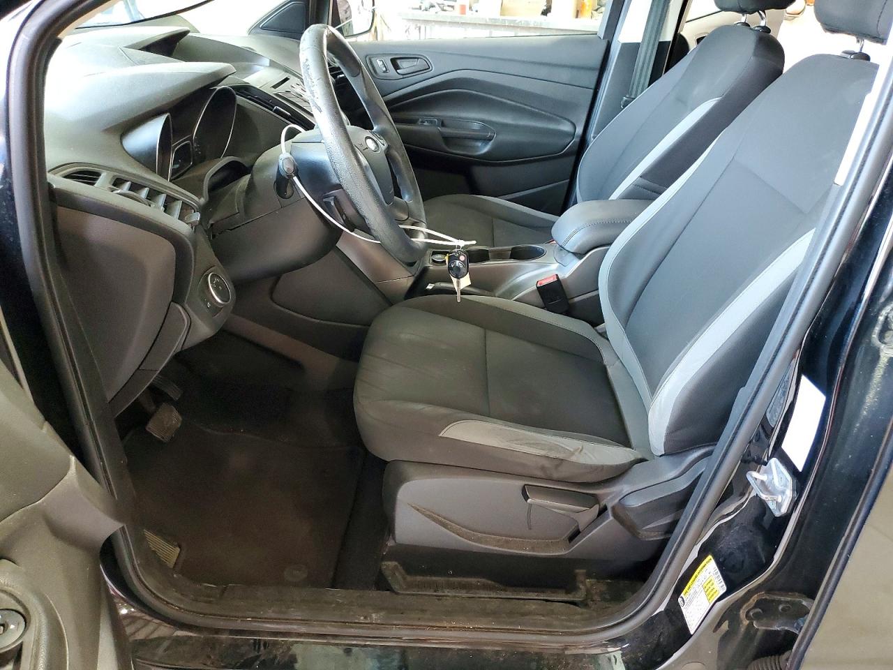 Ford Escape S
