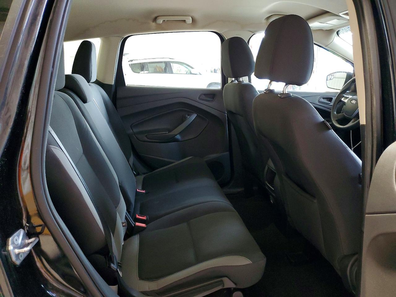 Ford Escape S
