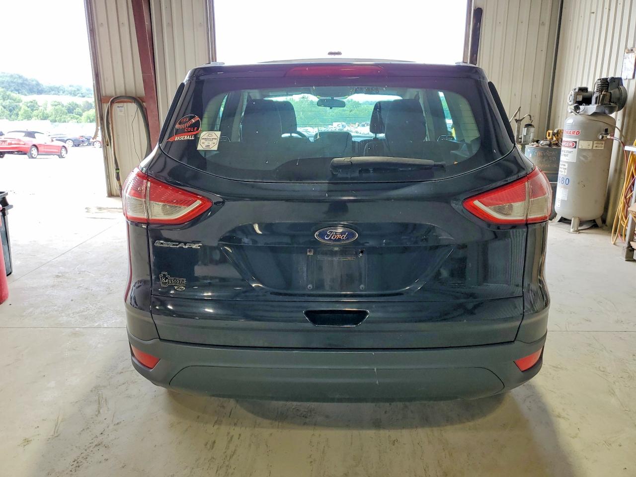 Ford Escape S