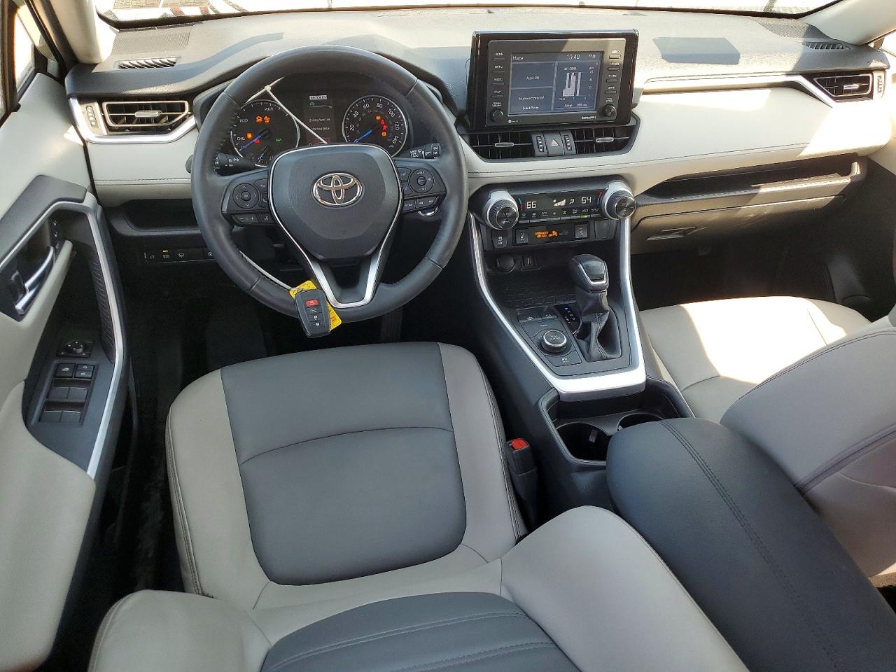 Toyota RAV4 Xle Premium
