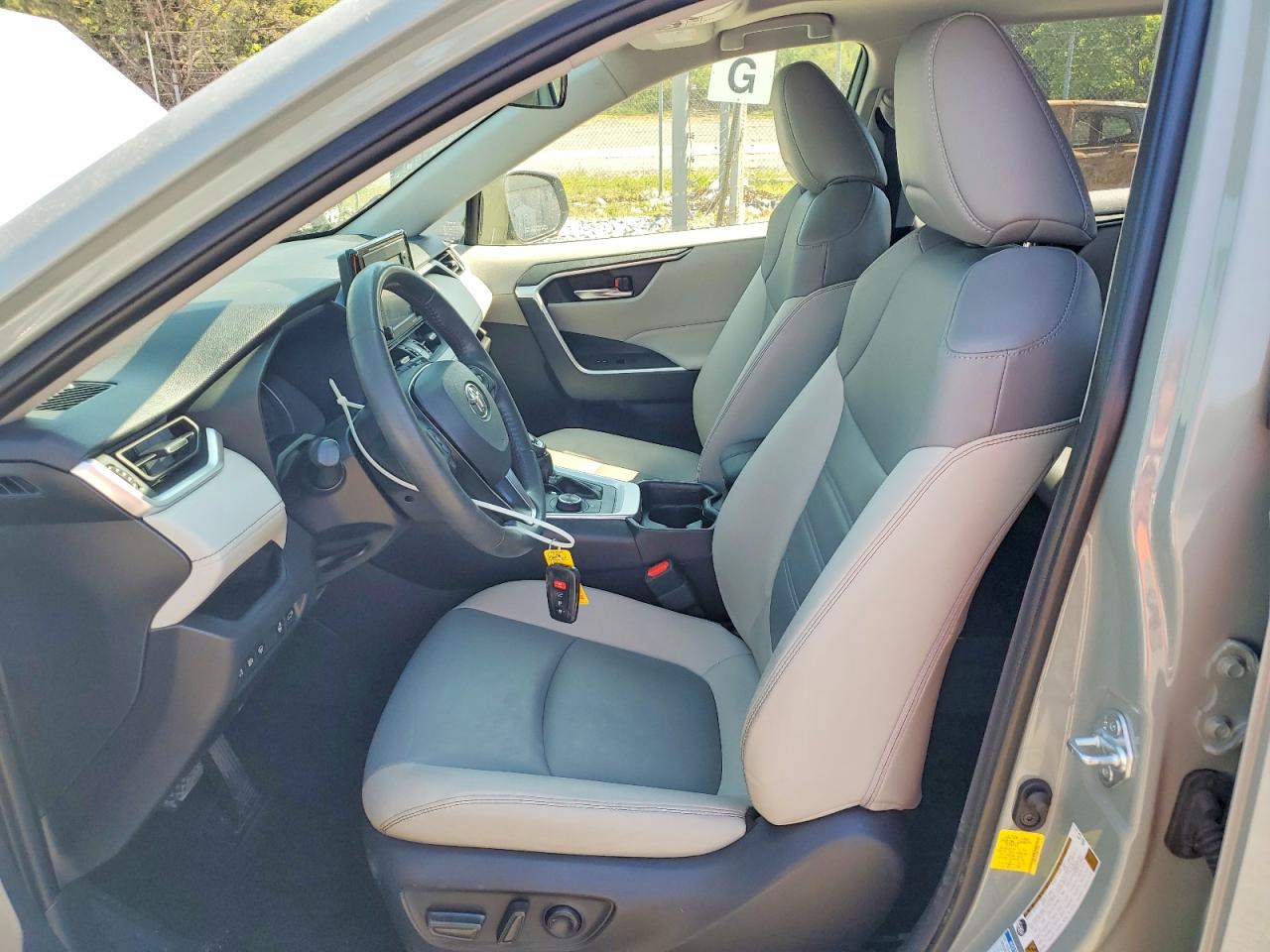 Toyota RAV4 Xle Premium