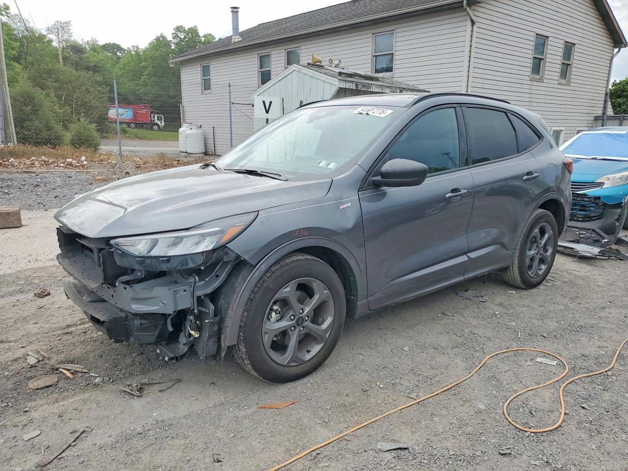 Salvage Ford Escape Image
