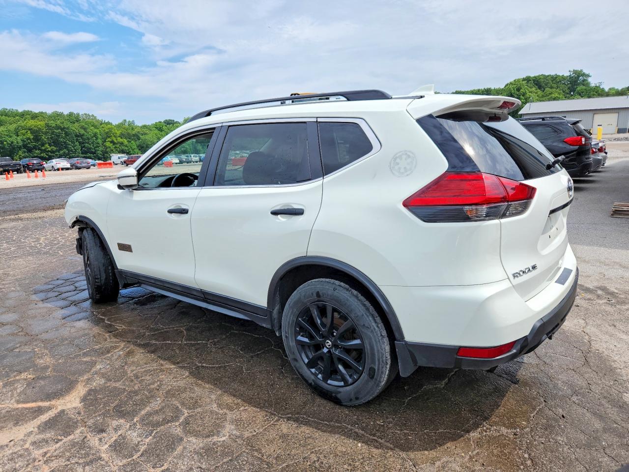 Nissan Rogue Sv