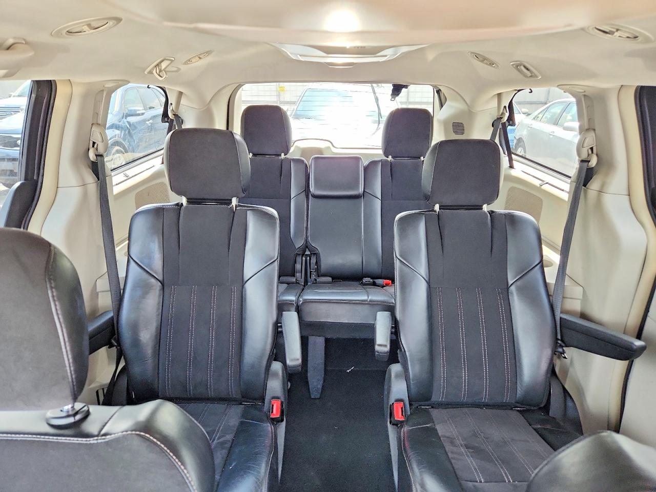 Chrysler Minivan Touring L