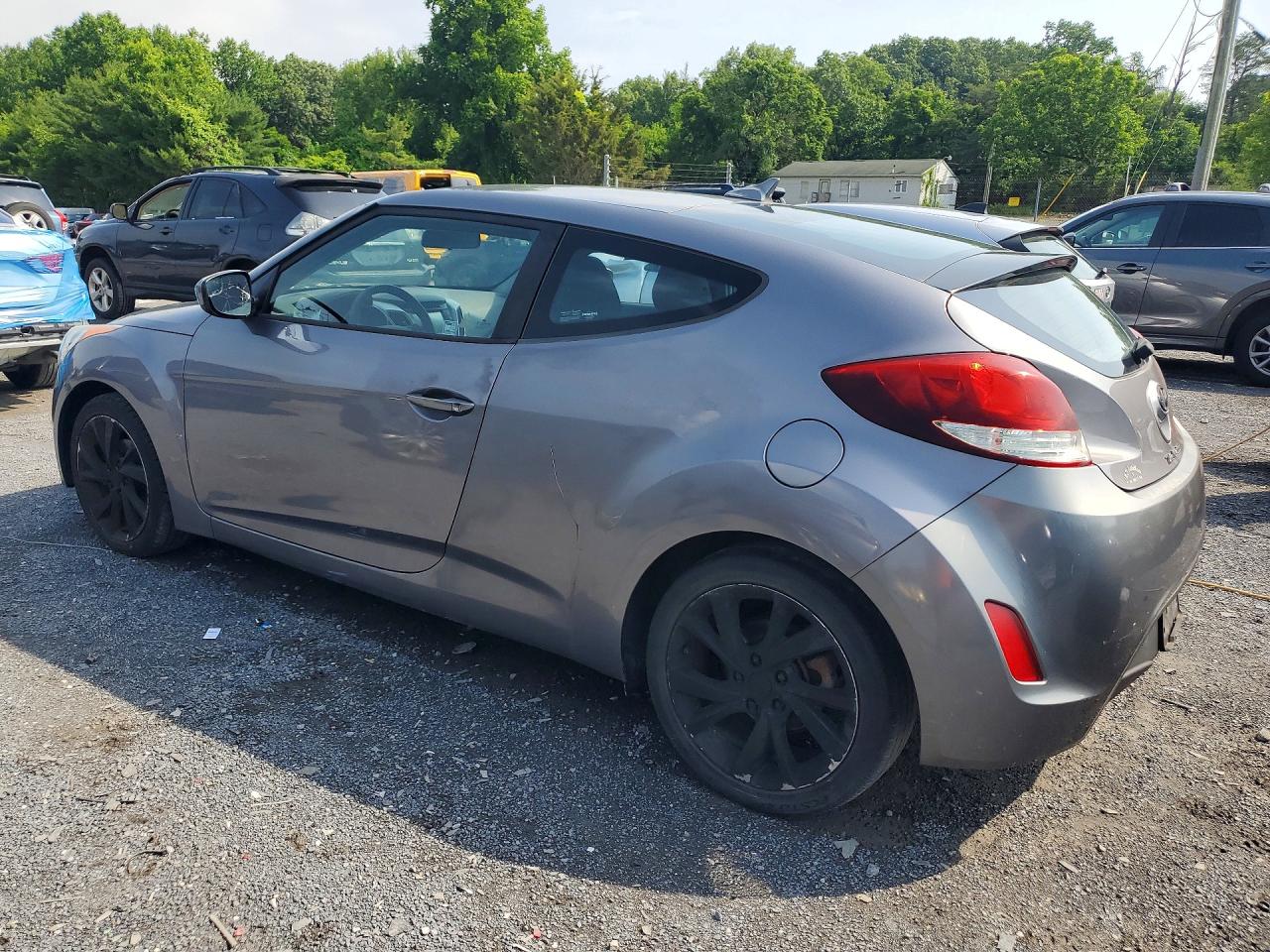 Hyundai VELOSTER Base