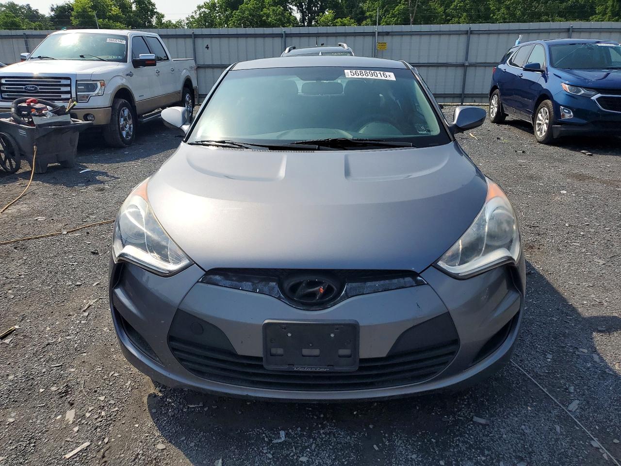 Hyundai VELOSTER Base