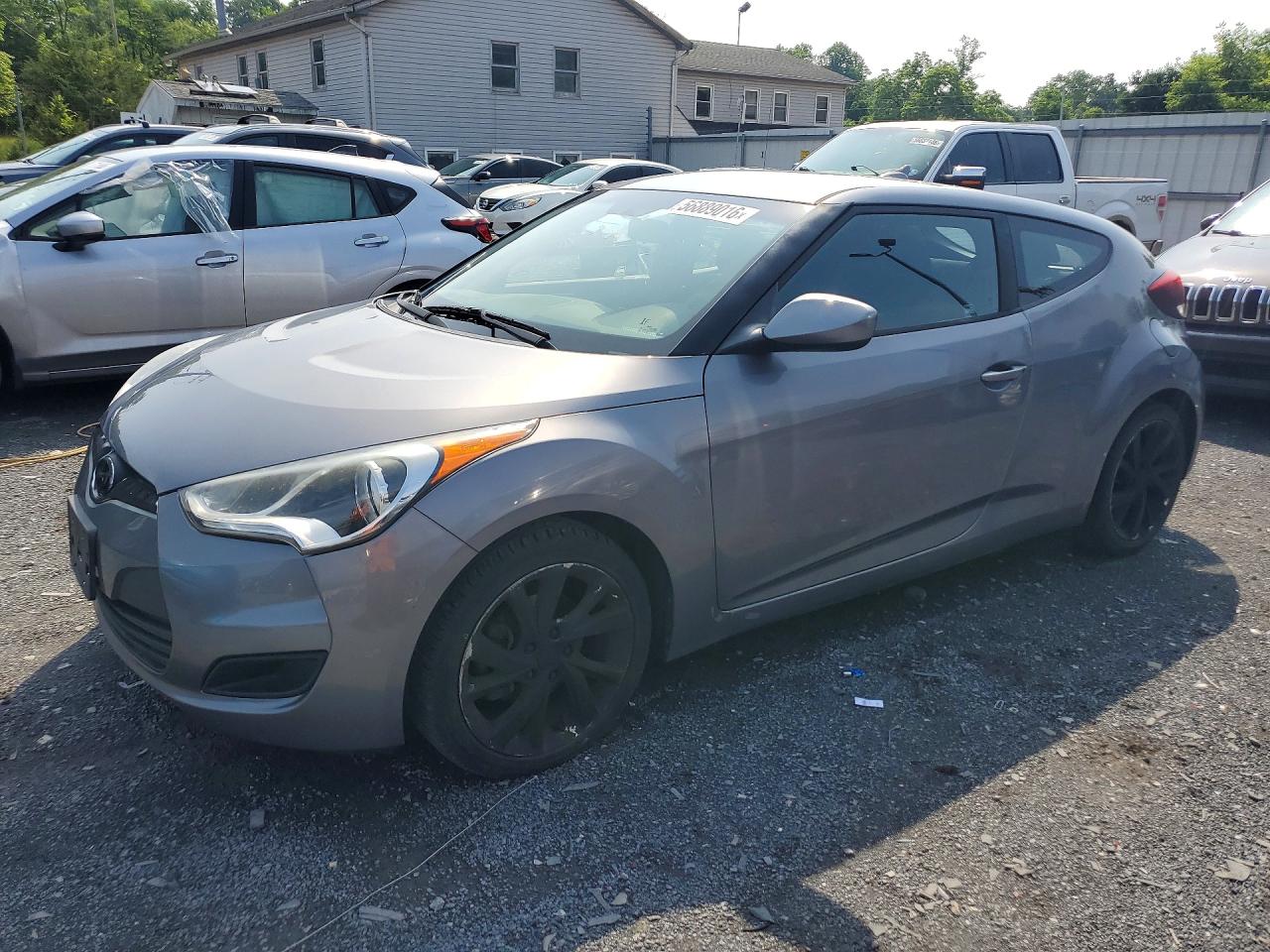 Salvage Hyundai VELOSTER Image