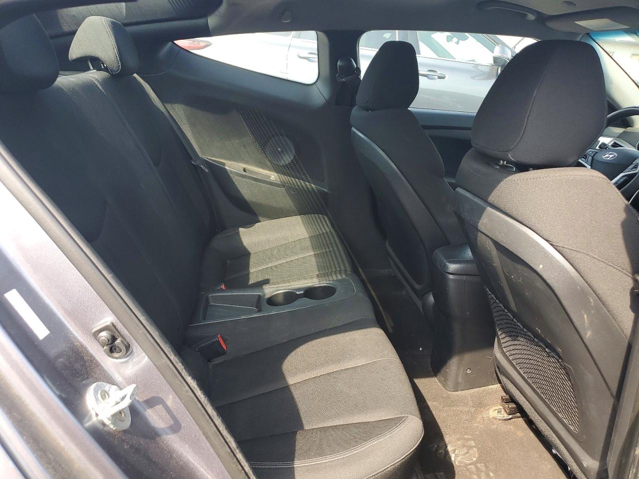 Hyundai VELOSTER Base