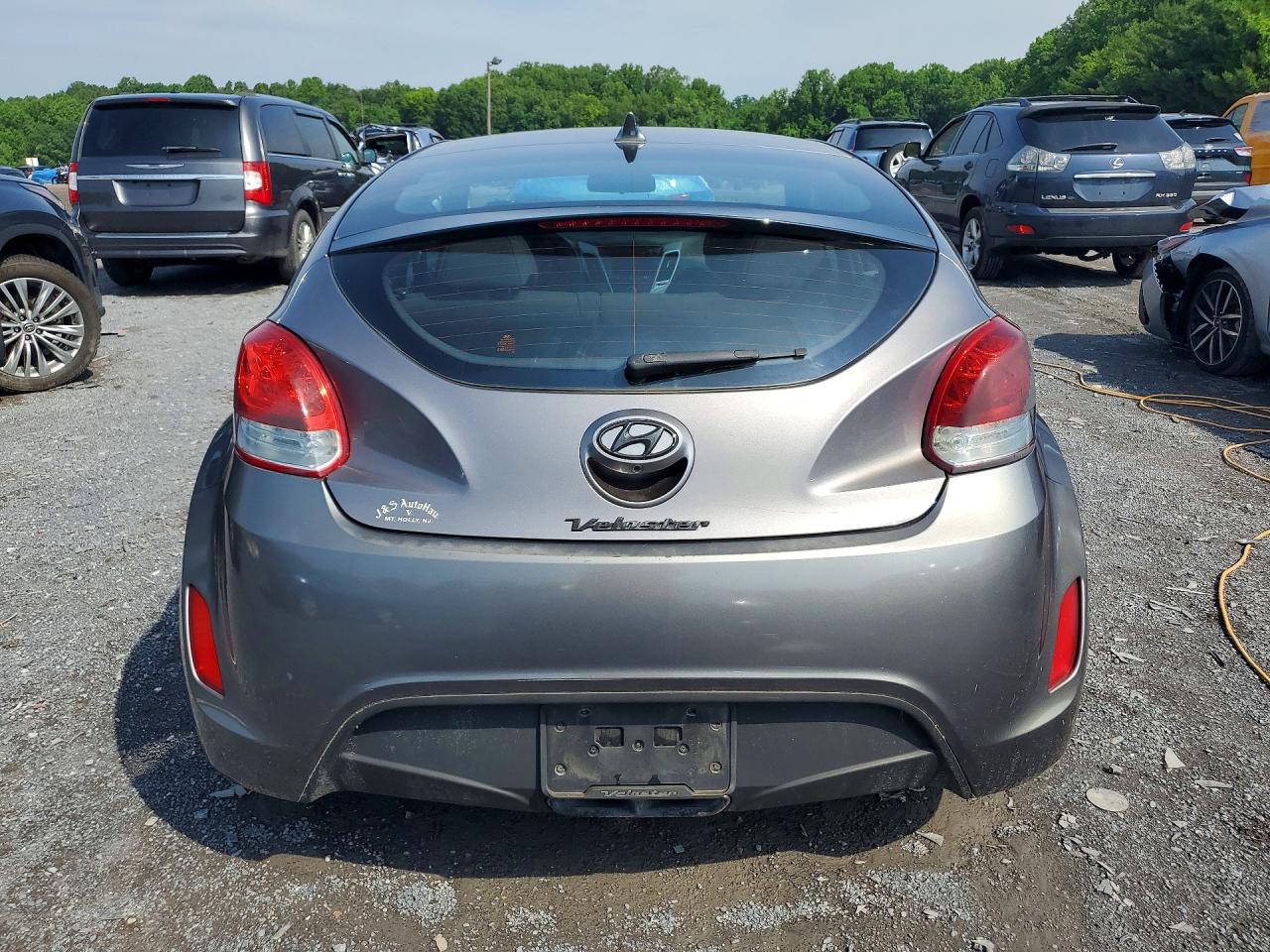 Hyundai VELOSTER Base