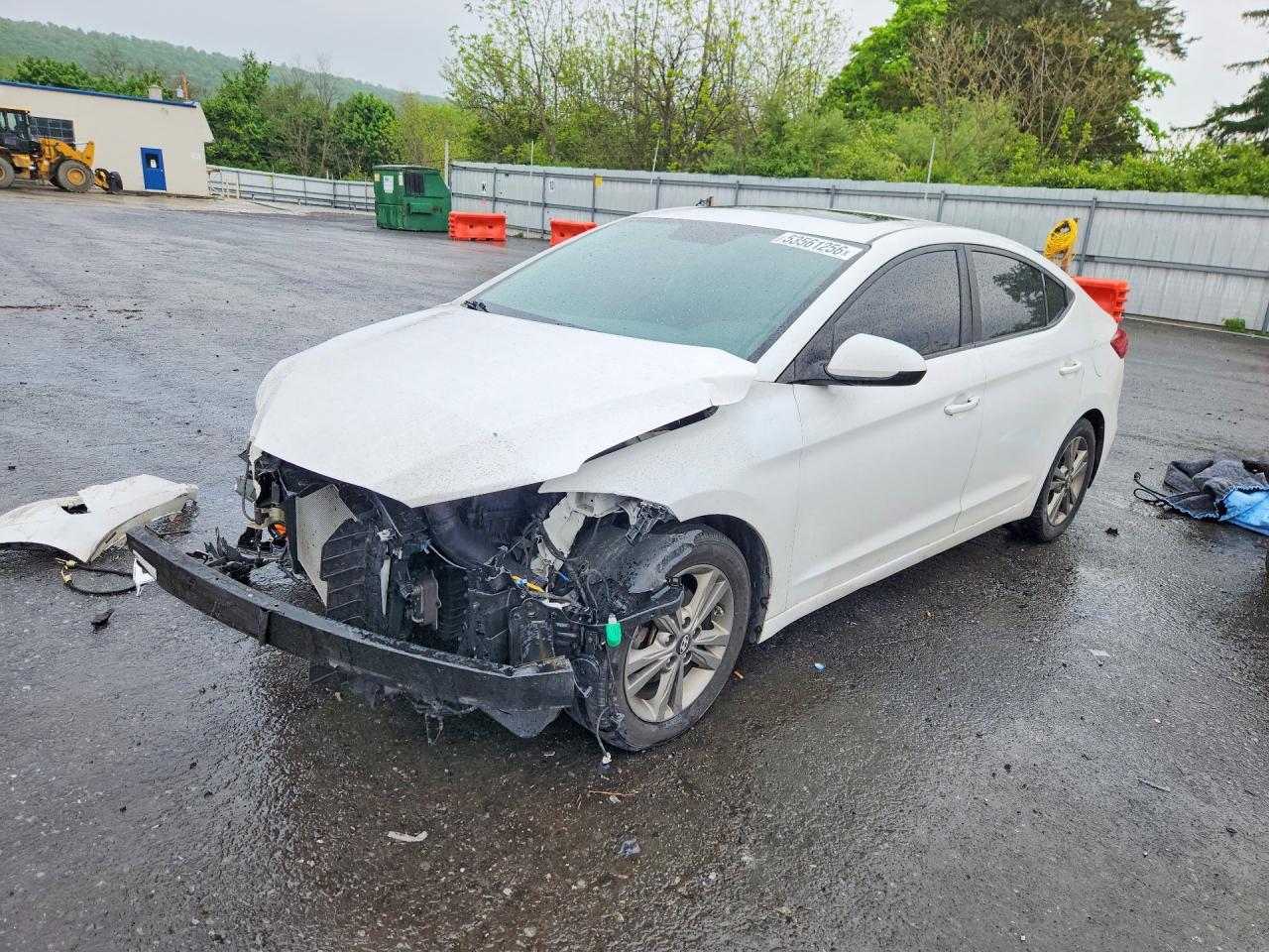 Salvage Hyundai ELANTRA Image