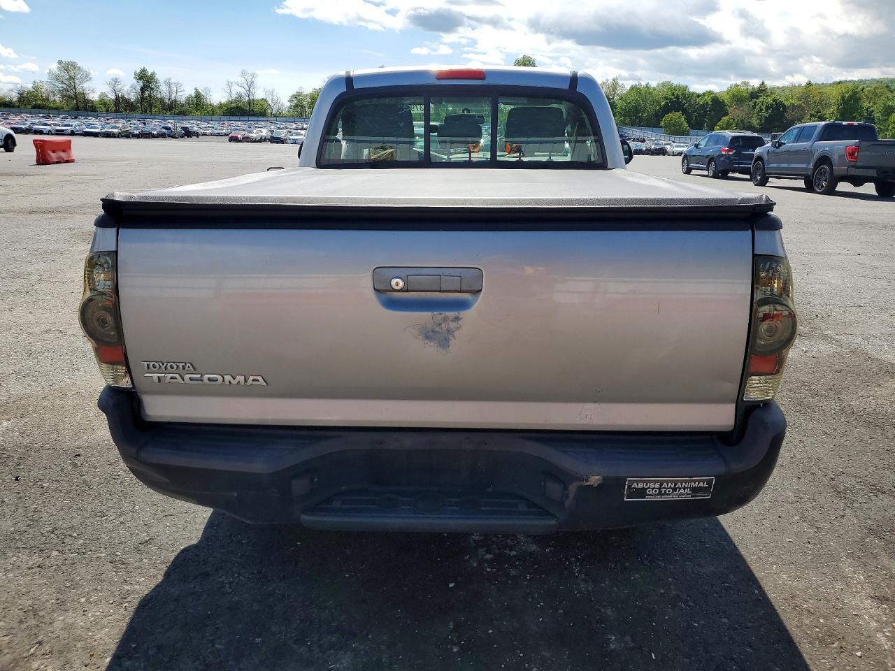 Toyota Tacoma Base