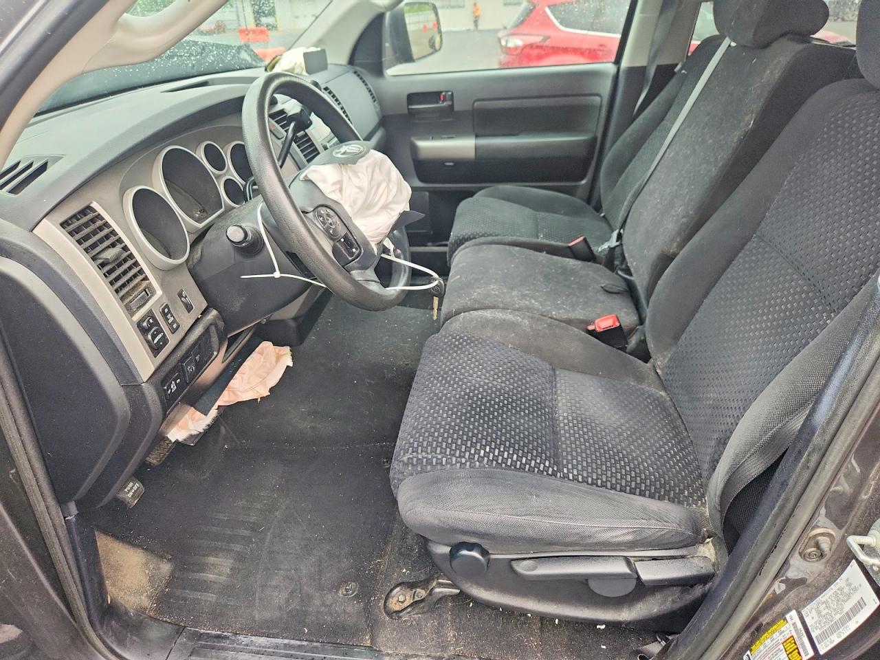 Toyota Tundra Crewmax Sr5
