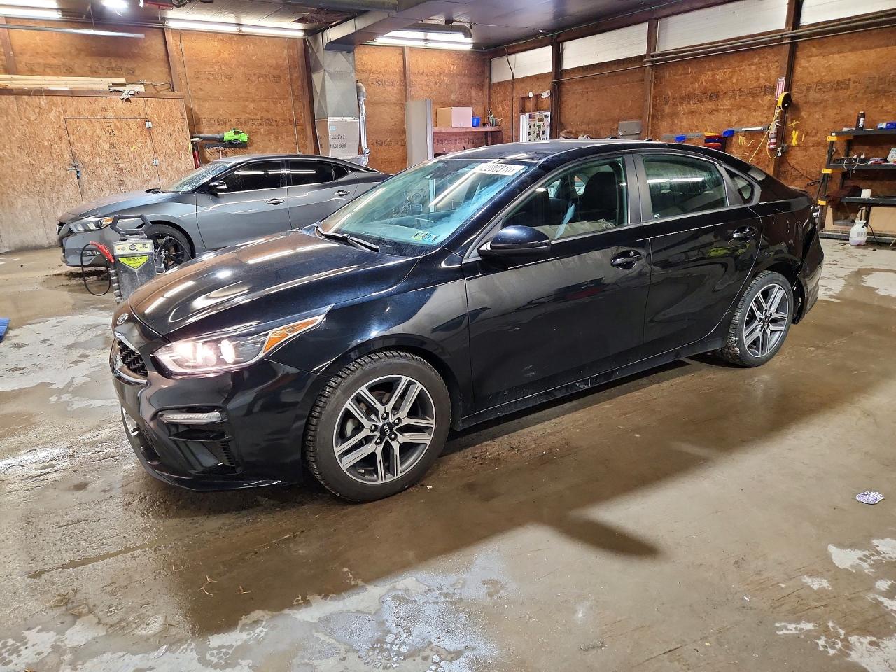 Salvage Kia Forte Image