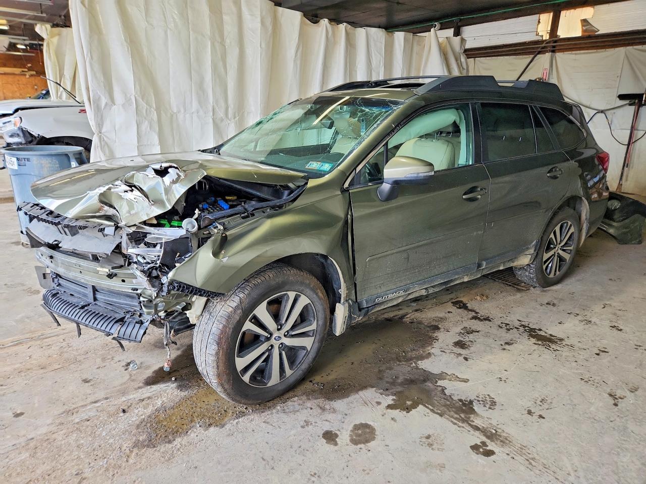 Salvage Subaru Outback Image