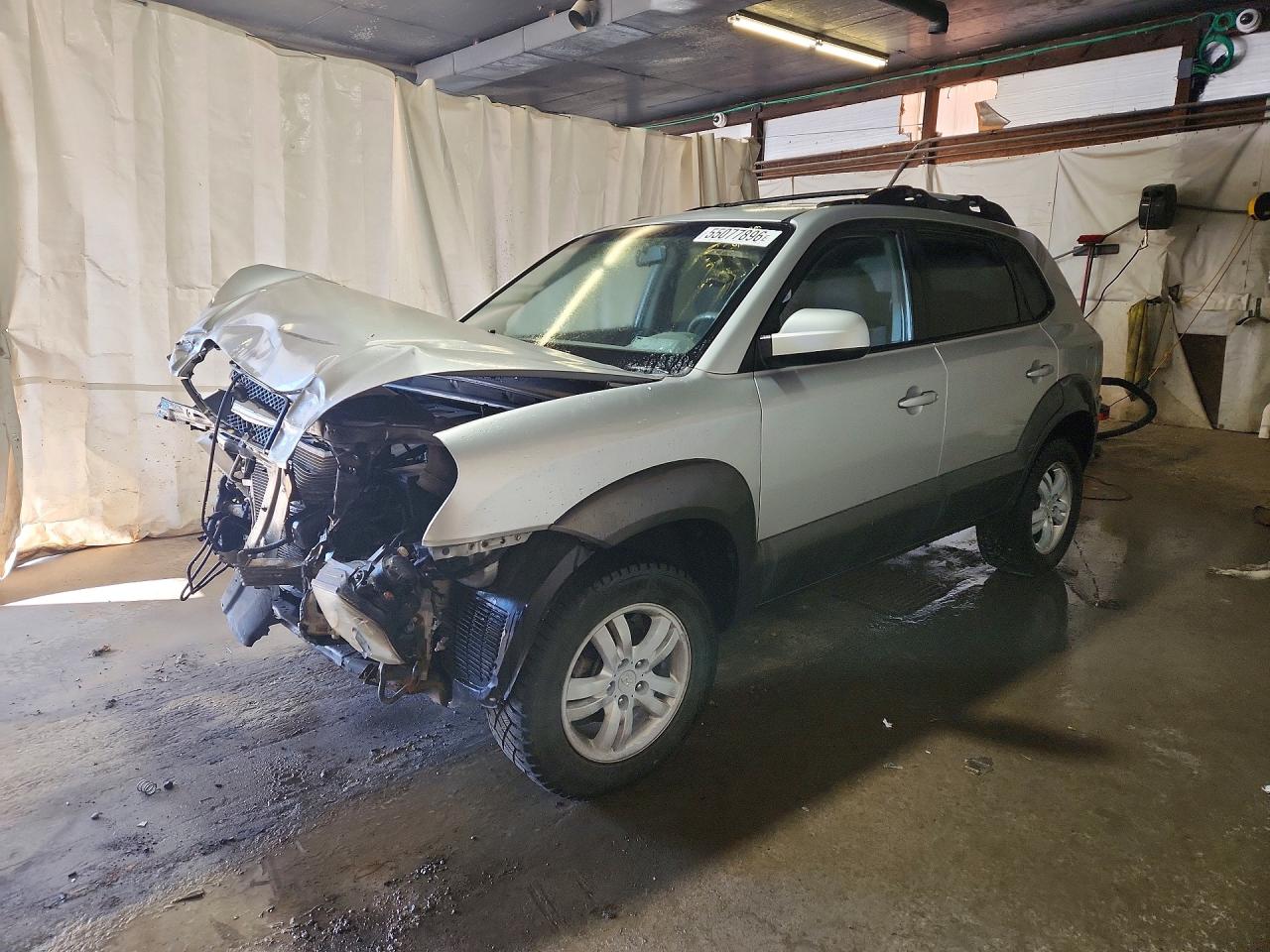 Salvage Hyundai TUCSON Image