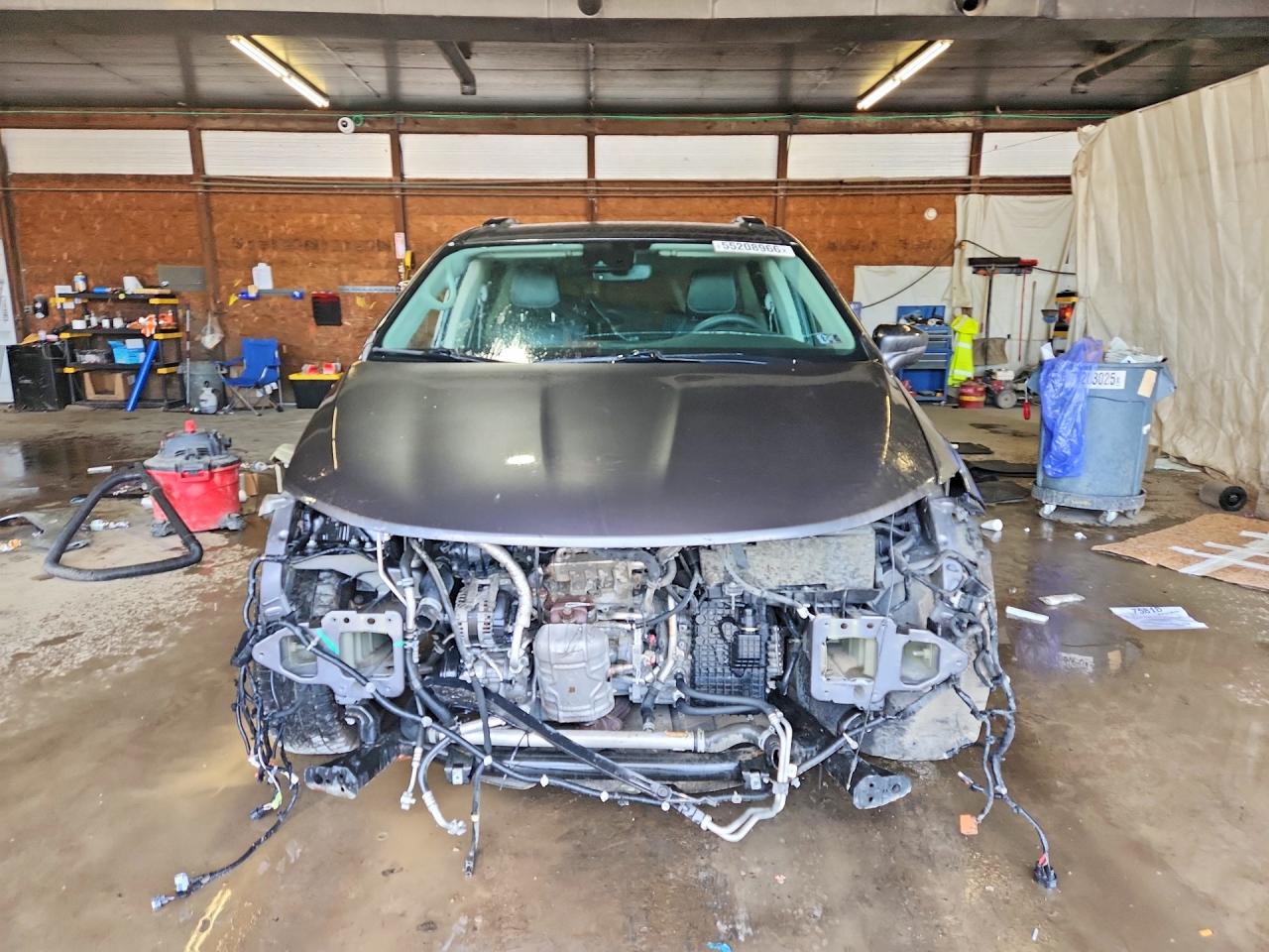 Chrysler Pacifica Touring L