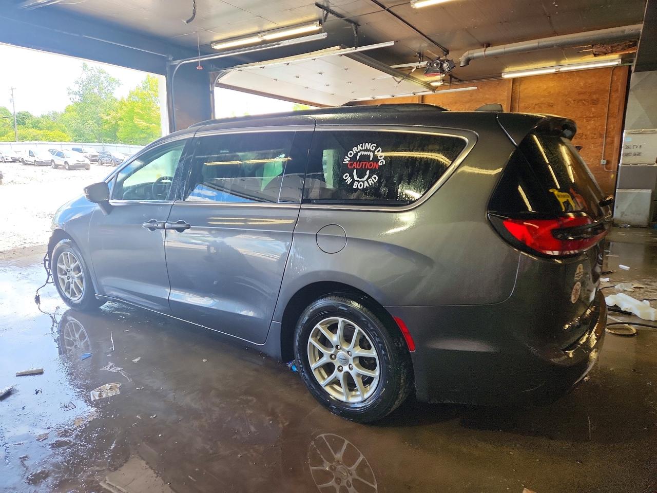 Chrysler Pacifica Touring L