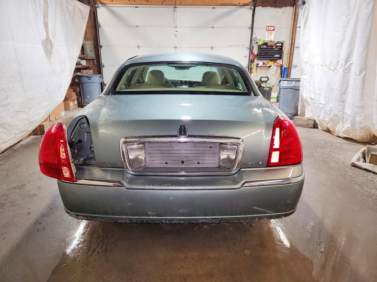 Lincoln Towncar Signature
