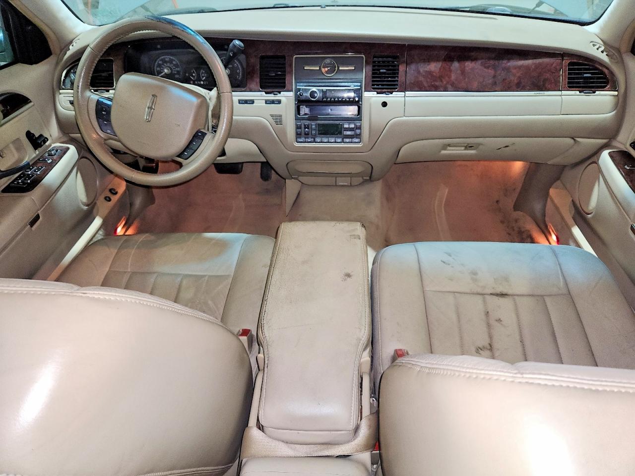 Lincoln Towncar Signature