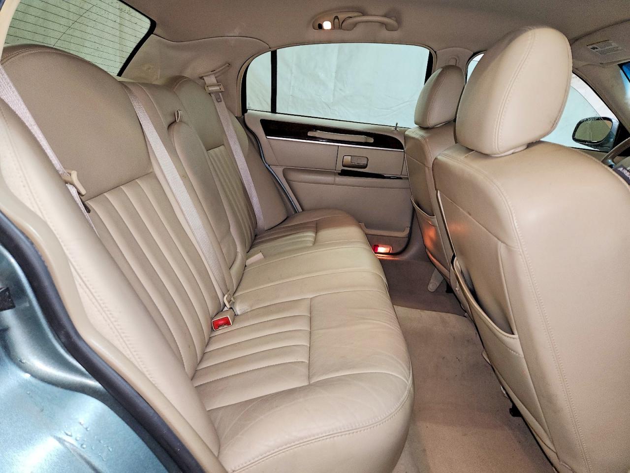 Lincoln Towncar Signature