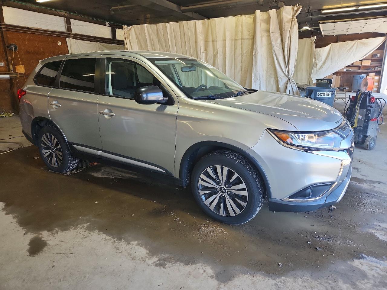 Mitsubishi Outlander Se
