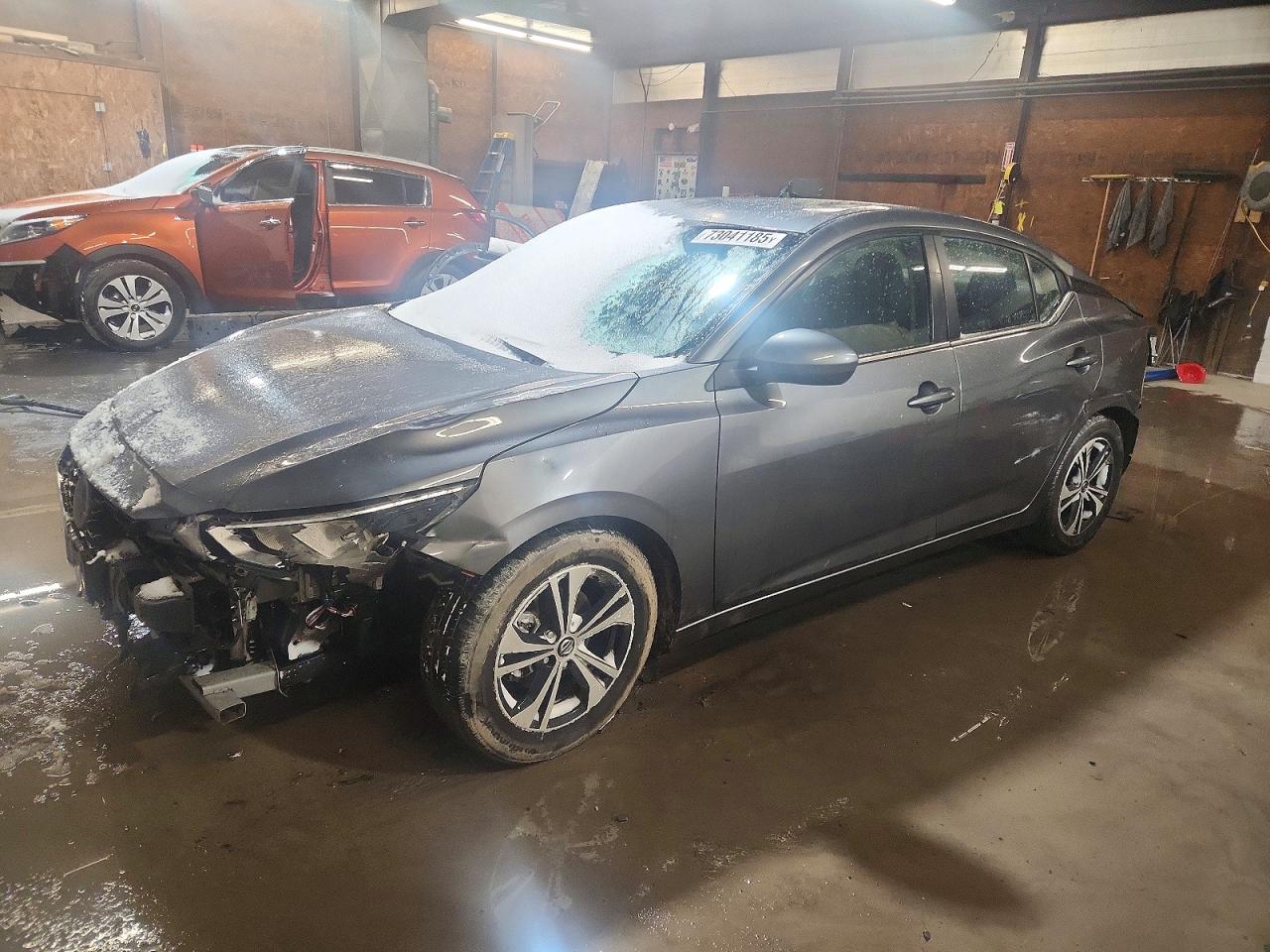 Salvage Nissan Sentra Image