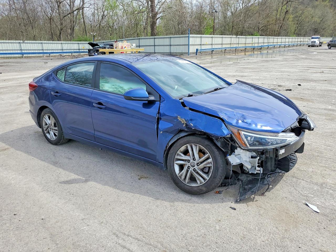 Hyundai ELANTRA Sel