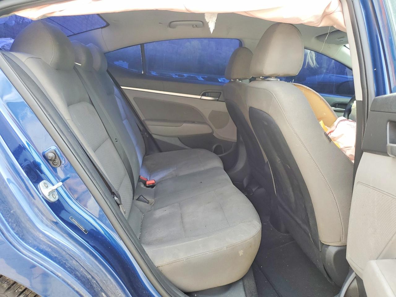 Hyundai ELANTRA Sel