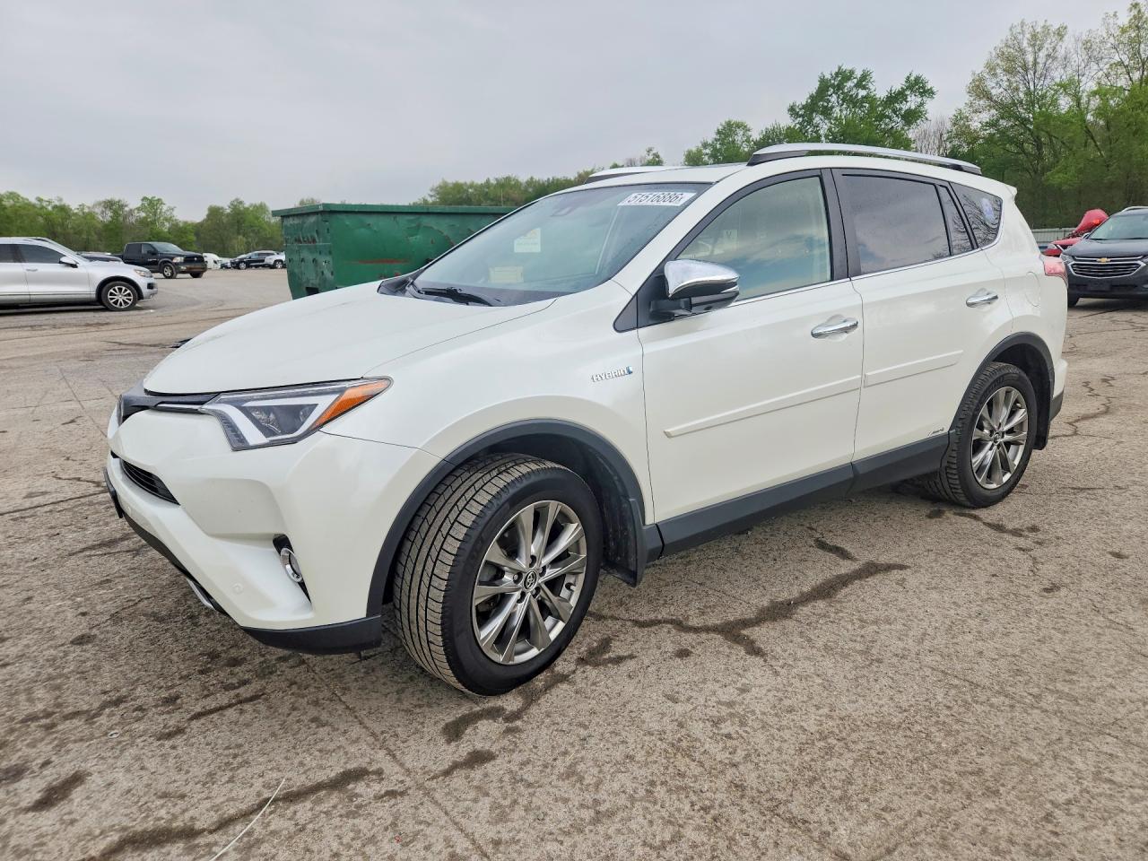 Salvage Toyota RAV4 Image