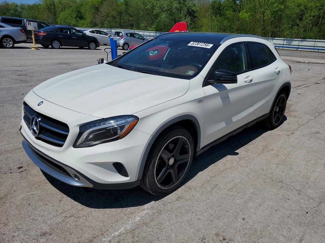 Salvage Mercedes-Benz GLA Image