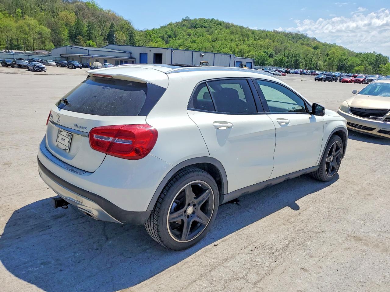 Mercedes-Benz GLA 250 4matic