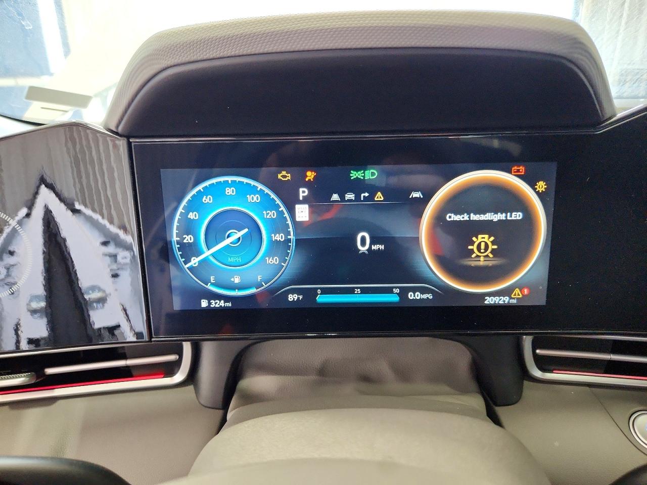 Hyundai ELANTRA Sel