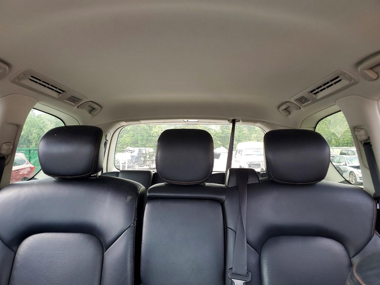Nissan Armada Sl