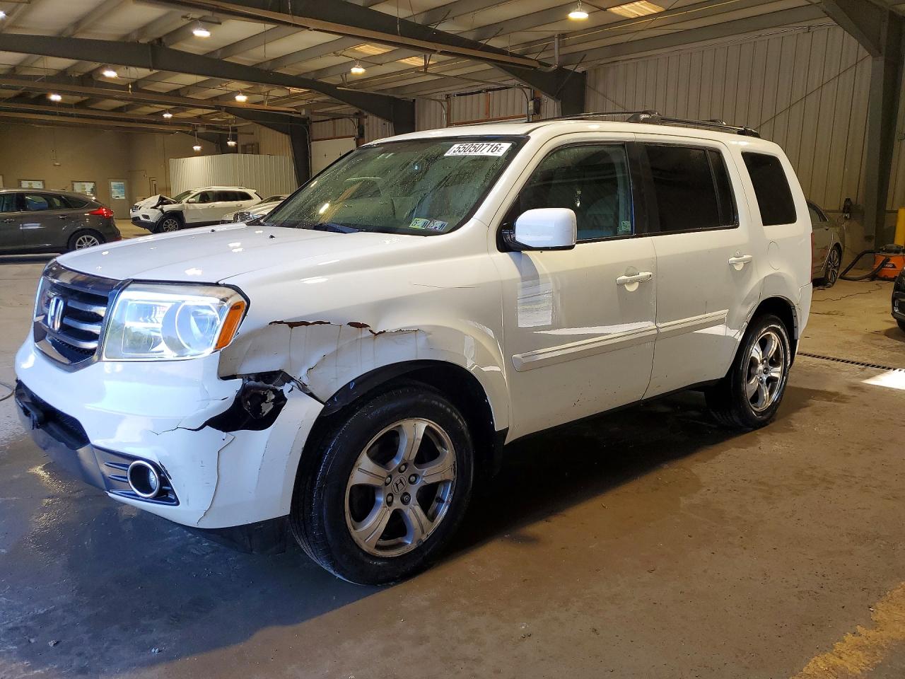 Salvage Honda Pilot Image