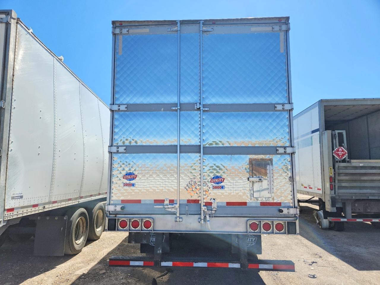 Utility Reefer Tra