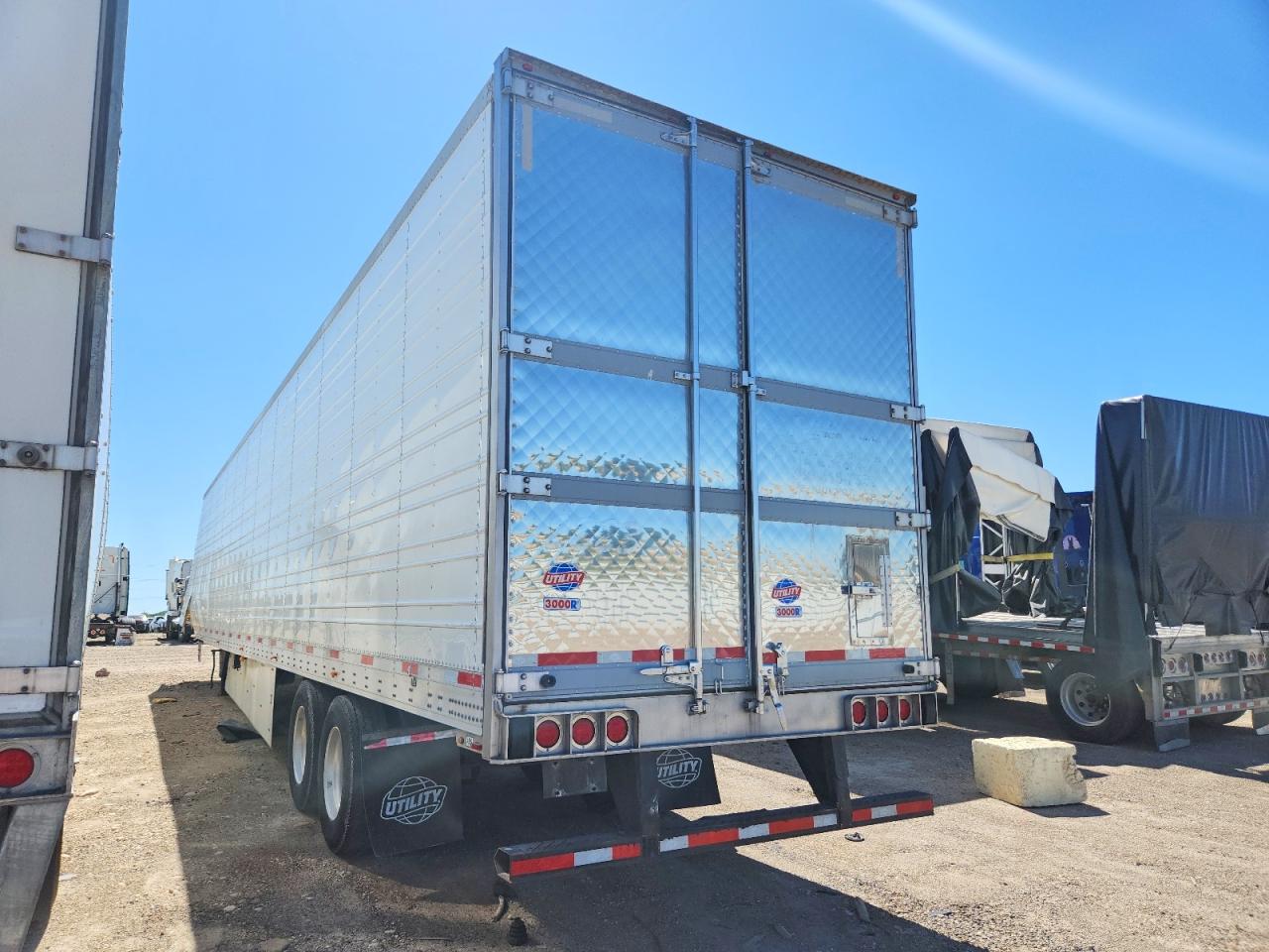 Utility Reefer Tra