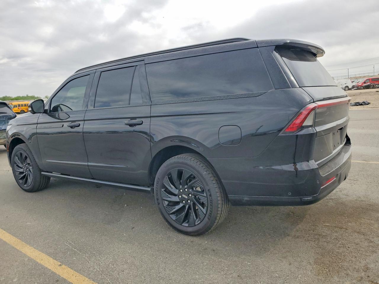 Lincoln Navigator L Reserve