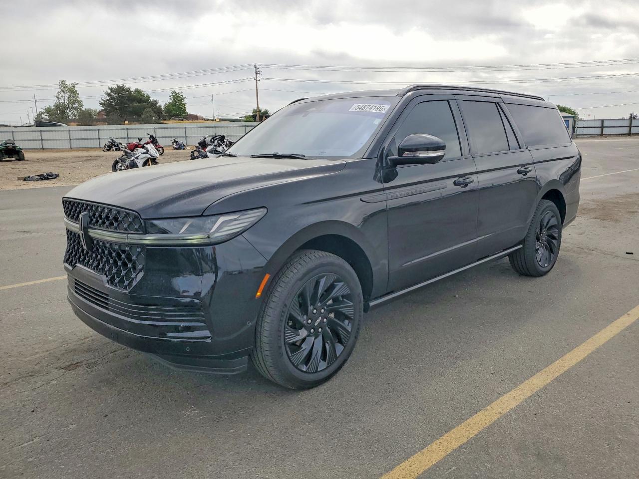 Salvage Lincoln Navigator Image