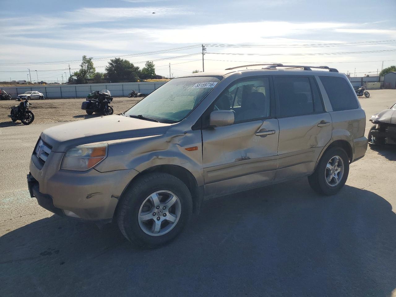 Salvage Honda Pilot Image