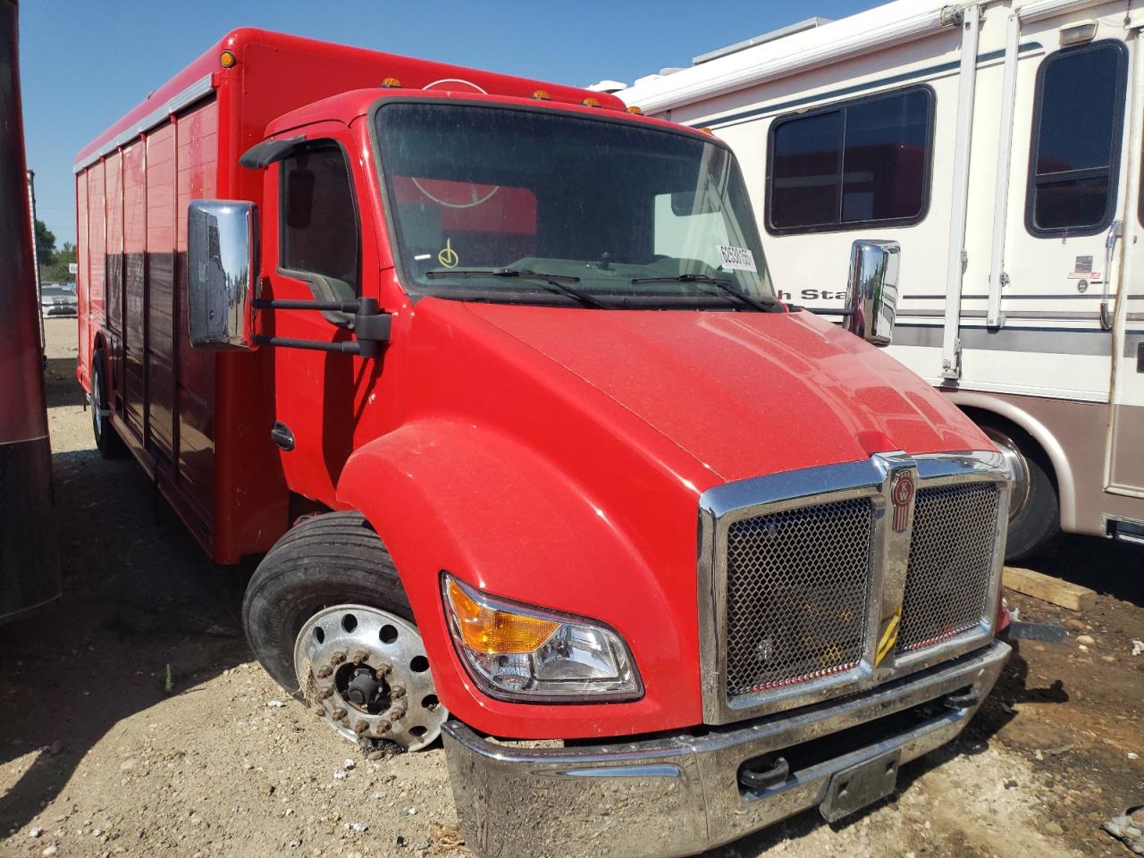 Salvage Kenworth Construction Image