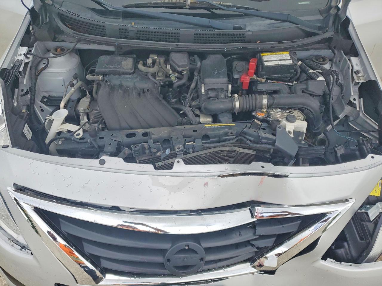 Nissan Versa 1.6 S Plus