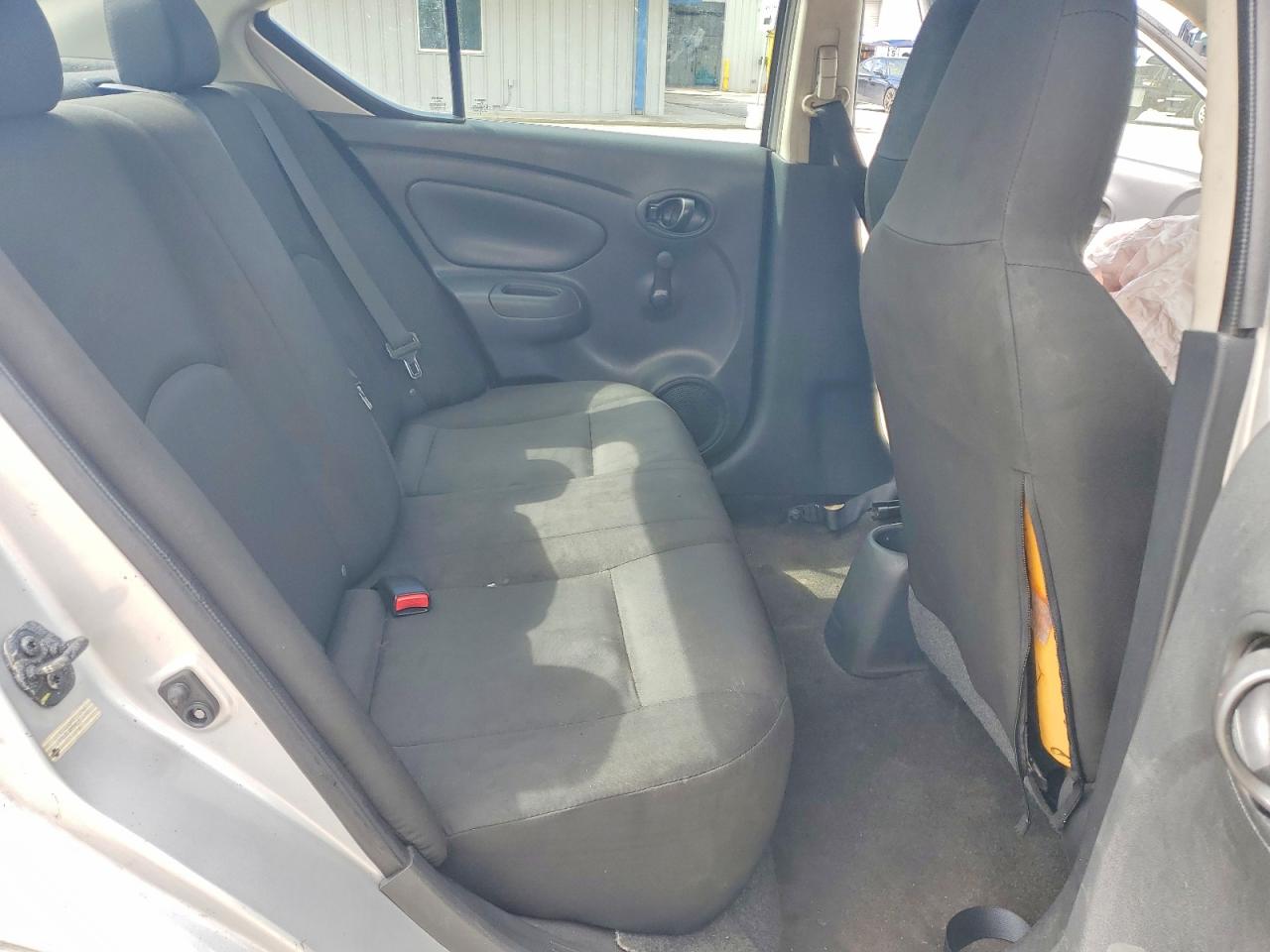 Nissan Versa 1.6 S Plus