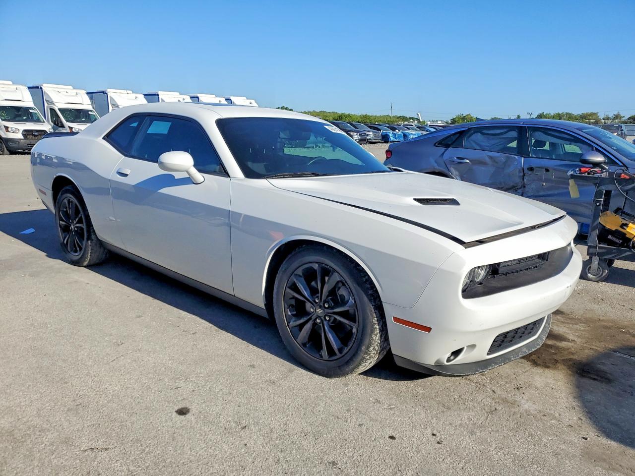 Dodge Challenger Sxt