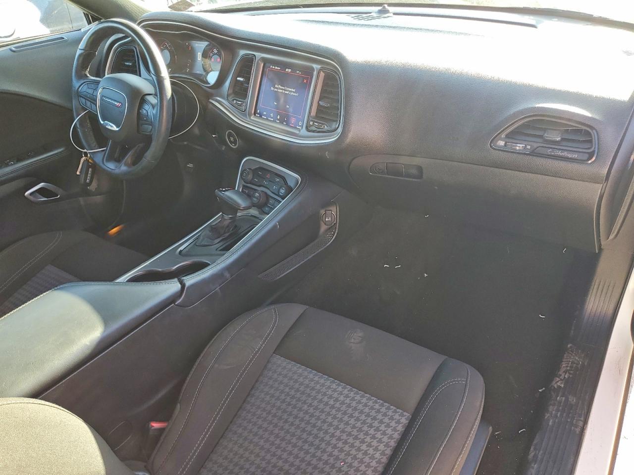 Dodge Challenger Sxt