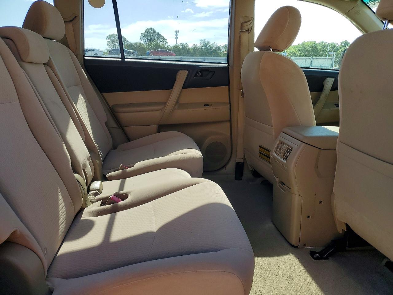 Toyota Highlander Base