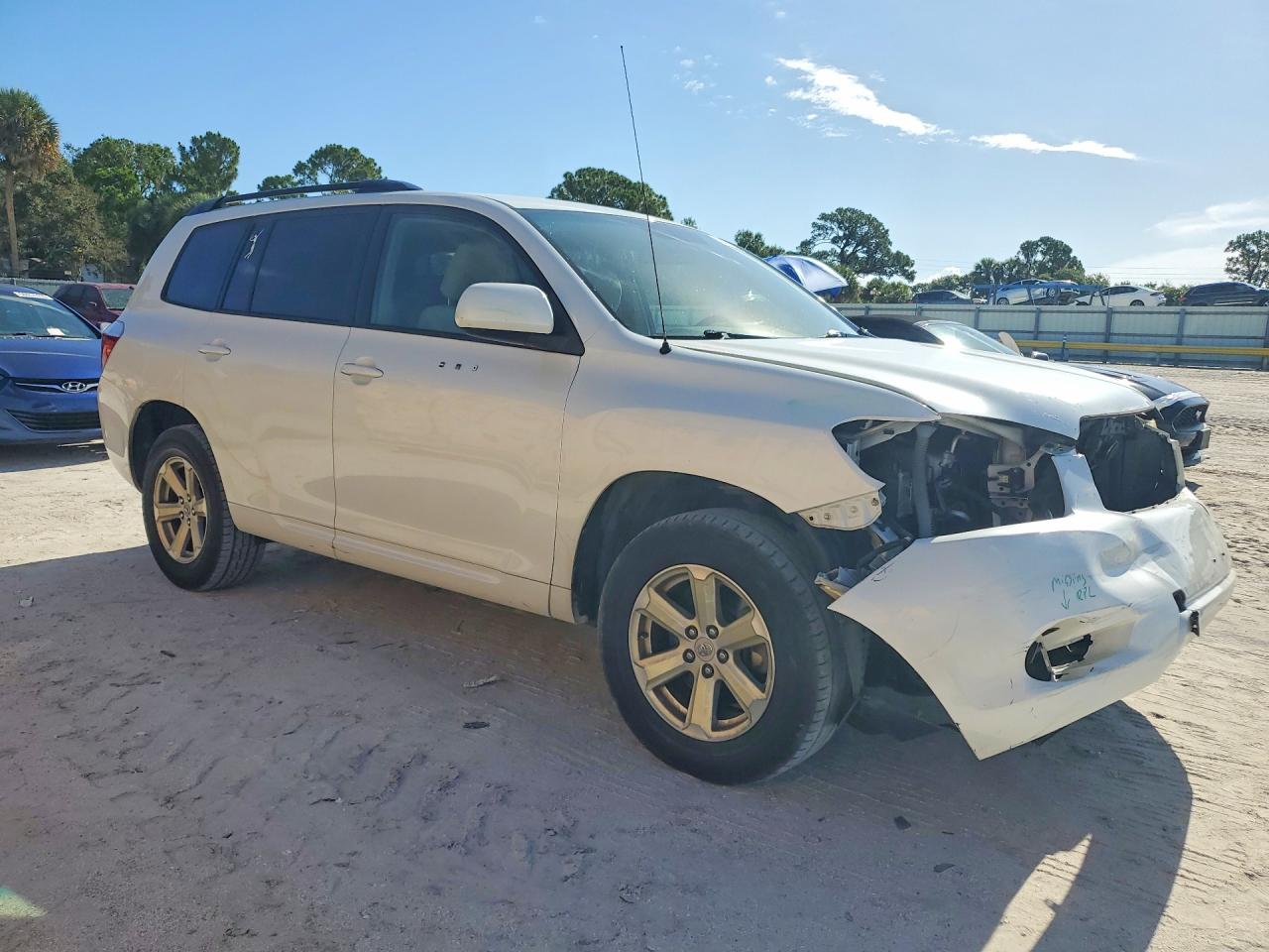 Toyota Highlander Base