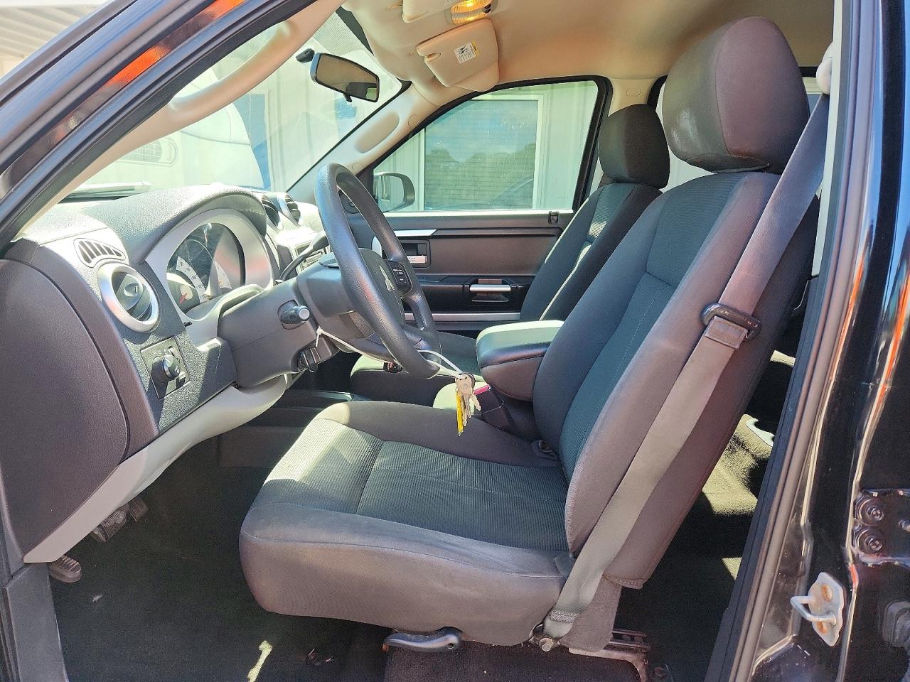 Mitsubishi Raider Ls