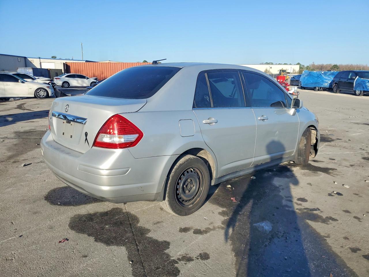 Nissan Versa 1.8 S